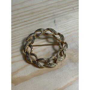 Vintage Gold Tone Woven Circle Brooch Pin Jewelry Accessory